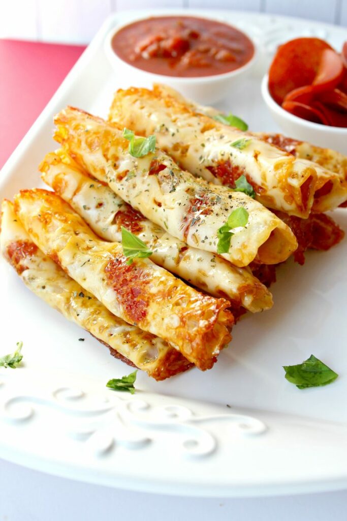 1646038320Keto-Pizza-Rolls-Final 5-768x1152-1-683x1024.jpg