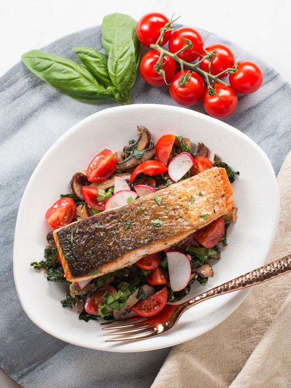 1646040341keto-salmon-dinner.jpg