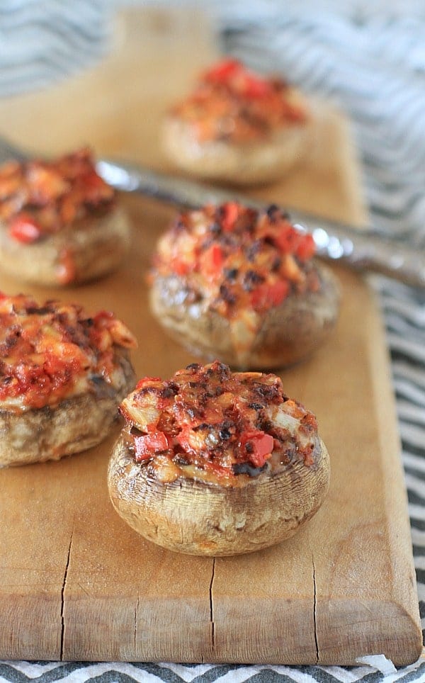 Low carb pepperjack cheese stuffed mushrooms Low carb pepperjack cheese stuffed mushrooms