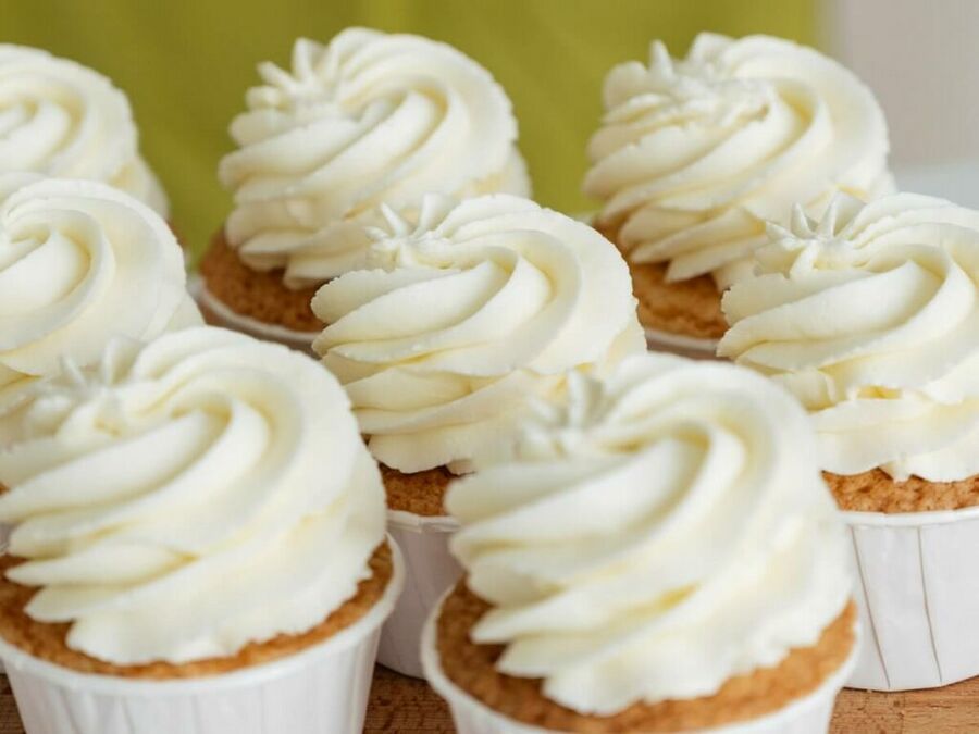 Keto cream cheese frosting recipe on muffins Keto cream cheese frosting recipe on muffins