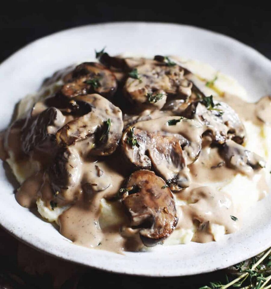 Mashed cauliflower with mushroom gravy Mashed cauliflower with mushroom gravy