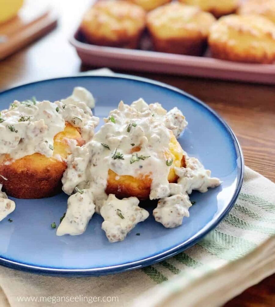 keto sausage gravy and biscuits keto sausage gravy and biscuits